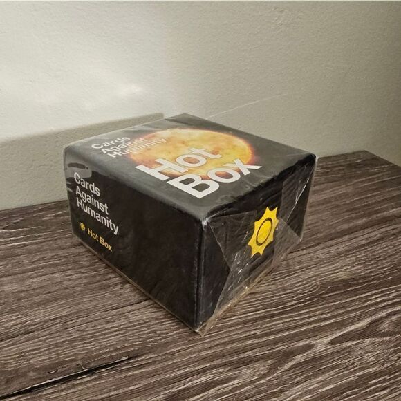 Cards Against Humanity: Hot Box 🌞 NEW!!! - Picture 4 of 4